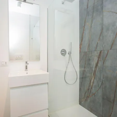 Exclusive Location, Cozy And Modern *