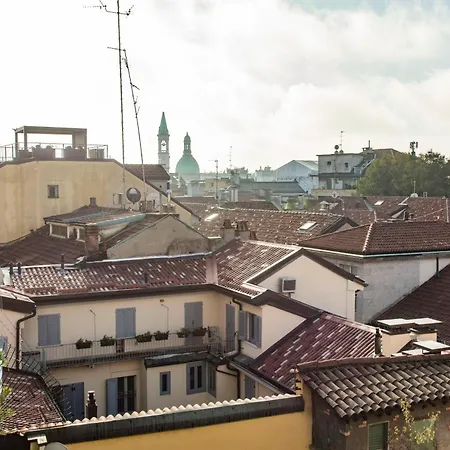 Exclusive Location, Cozy And Modern