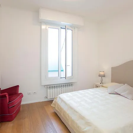 Exclusive Location, Cozy And Modern *