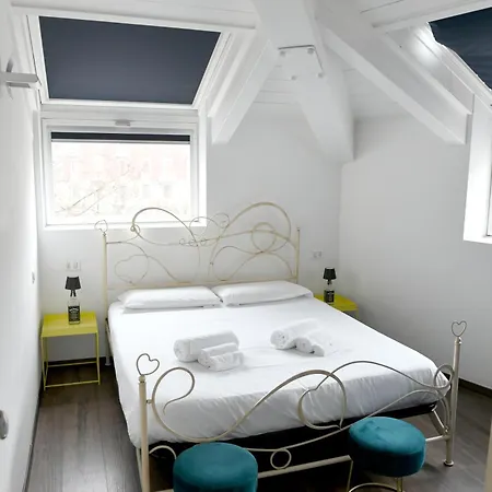 Rooftop Scalo Farini-3 Min From The Lancetti Metro Apartment