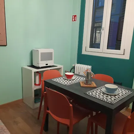 Apartment Comfortable Flat Inside Isola And Garibaldi District Milan