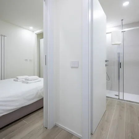 New Bilocale Porta Romana * Милан