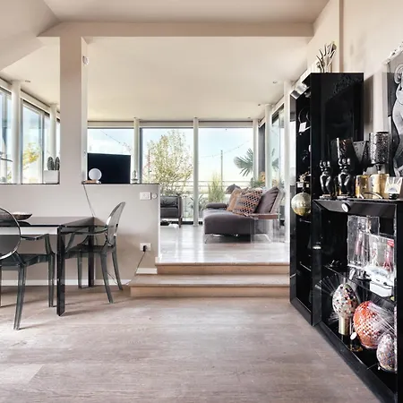 Attico Domusmi Lunigiana Sunset Terrace 아파트 *