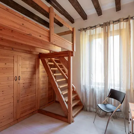 Lecco, 20 - In The Heart Of The Rainbow District *