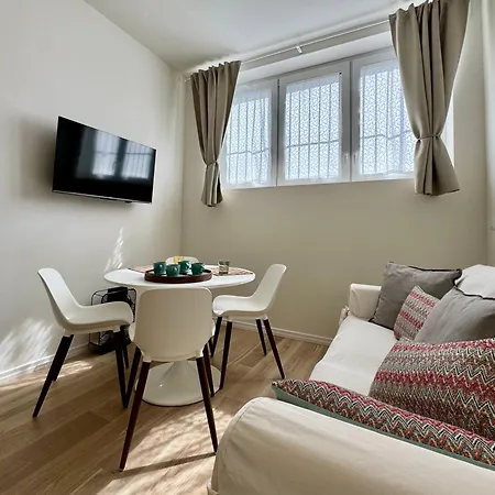 Modern Near San Siro With Free Garage Appartement *