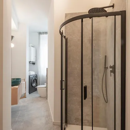 Bazzi, 49 - Bocconi *