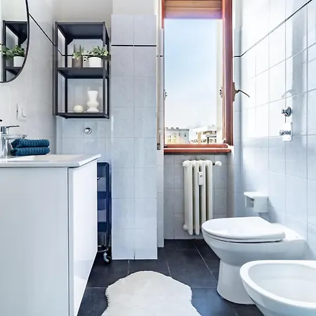 Duomo-centrale With Privacy And View 아파트 *