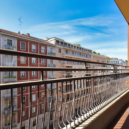 Sunny Hideaway ミラノ