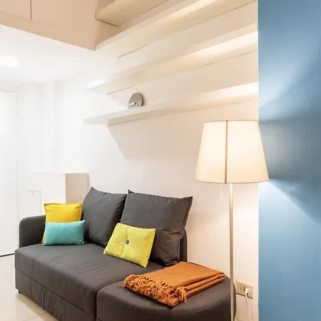 Zuara Flexyrent Милан