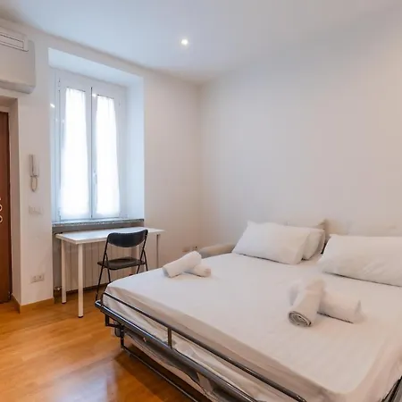 Rosolino House Porta Venezia Cozy E Wi-fi Apartmán