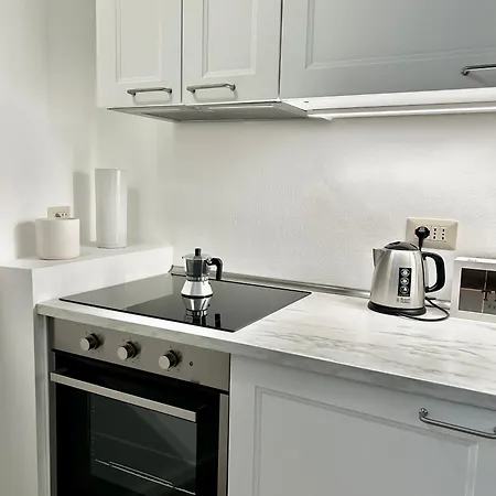 Casa Verga - Exclusive Haven Of Style And Elegance In Moscova Milaan