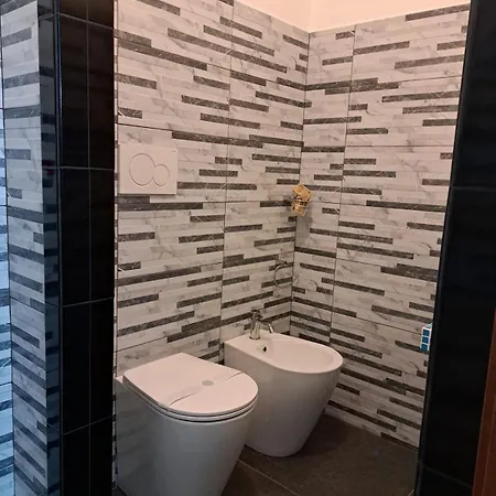 01 Monolocale Ristrutturato A Nuovo Appartement