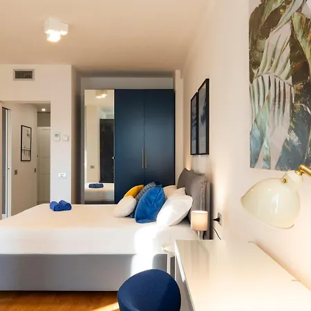 Hangar - Bicocca Area Apartment