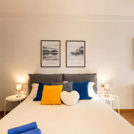 Hangar - Bicocca Area Apartment