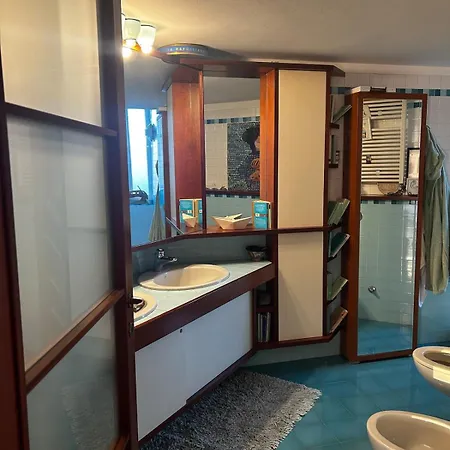 Design Isola * ميلان