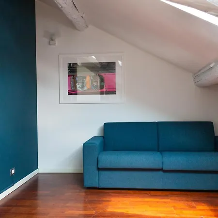 Cozy Attic Recently Renovated Apartamento *