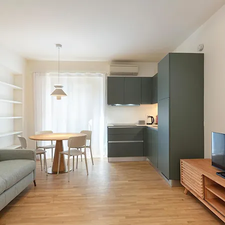 Easyhomes - Repubblica * Milano