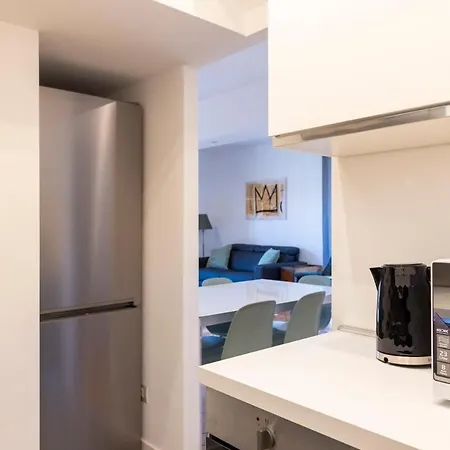 15th-century Apt, City-mxp Train