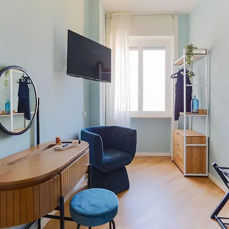 The Rent - Wonderful Multi-bedroom With Terrace In The Area Of Colonne Di San Lorenzo 아파트 *