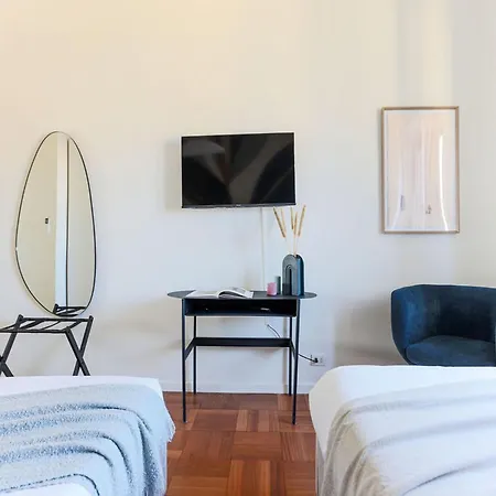 The Rent - Wonderful Multi-bedroom With Terrace In The Area Of Colonne Di San Lorenzo 아파트