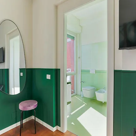The Rent - Wonderful Multi-bedroom With Terrace In The Area Of Colonne Di San Lorenzo 아파트 *