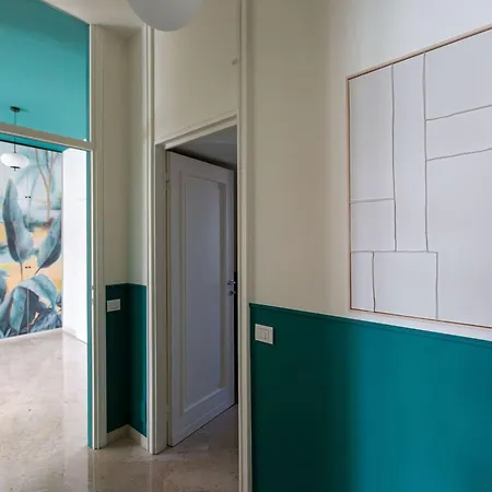 아파트 The Rent - Wonderful Multi-bedroom With Terrace In The Area Of Colonne Di San Lorenzo *