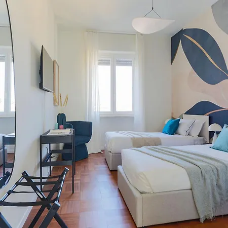 The Rent - Wonderful Multi-bedroom With Terrace In The Area Of Colonne Di San Lorenzo