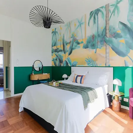 The Rent - Wonderful Multi-bedroom With Terrace In The Area Of Colonne Di San Lorenzo 아파트
