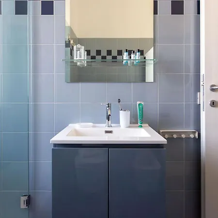 The Rent - Wonderful Multi-bedroom In The Area Colonne Di San Lorenzo Apartment *