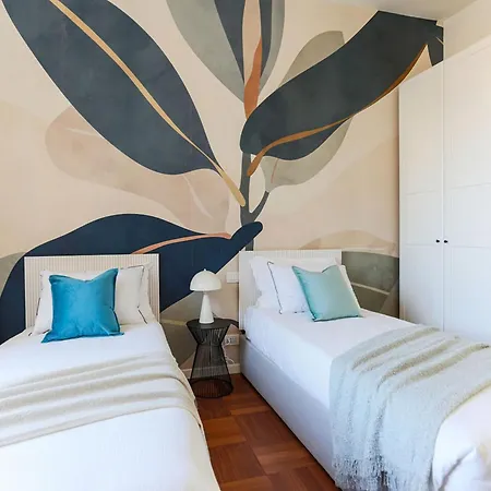 아파트 The Rent - Wonderful Multi-bedroom With Terrace In The Area Of Colonne Di San Lorenzo *