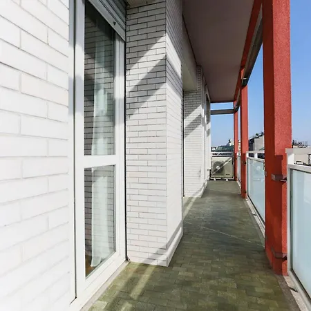 The Rent - Wonderful Multi-bedroom With Terrace In The Area Of Colonne Di San Lorenzo דירה מילאנו