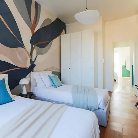 The Rent - Wonderful Multi-bedroom With Terrace In The Area Of Colonne Di San Lorenzo *
