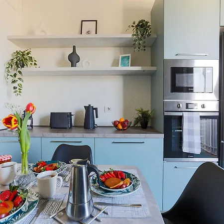 아파트 The Rent - Wonderful Multi-bedroom With Terrace In The Area Of Colonne Di San Lorenzo
