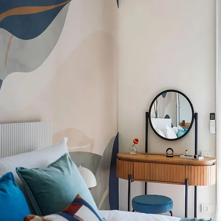 The Rent - Wonderful Multi-bedroom With Terrace In The Area Of Colonne Di San Lorenzo Apartment Milan