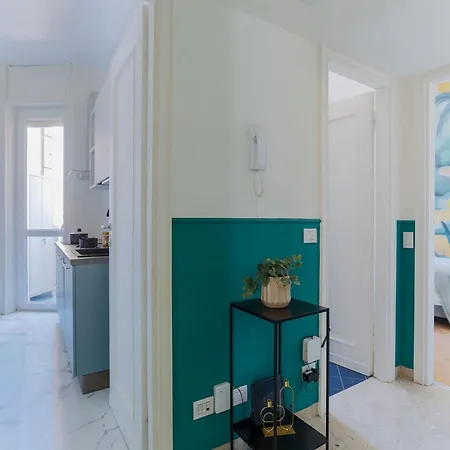 The Rent - Wonderful Multi-bedroom With Terrace In The Area Of Colonne Di San Lorenzo 밀라노
