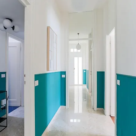 The Rent - Wonderful Multi-bedroom With Terrace In The Area Of Colonne Di San Lorenzo