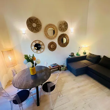 Apartment Con Giardino Privato
