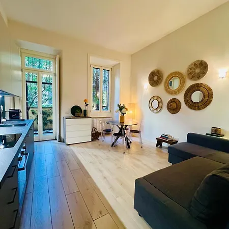 Apartment Con Giardino Privato *