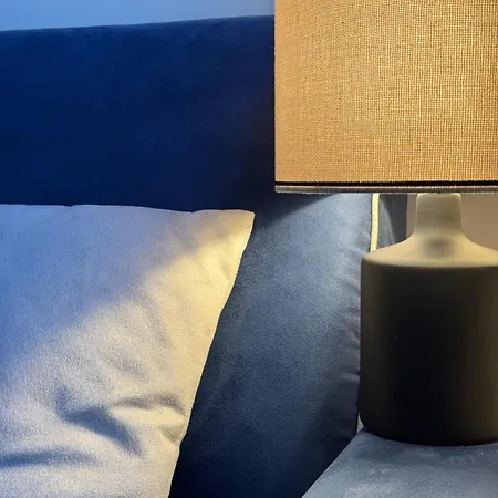 Urban Design Loft Ceroni 5 شقة *