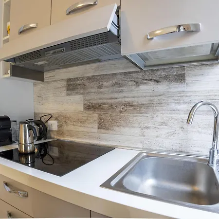 Appartamento Suzzani Flat By Interhome