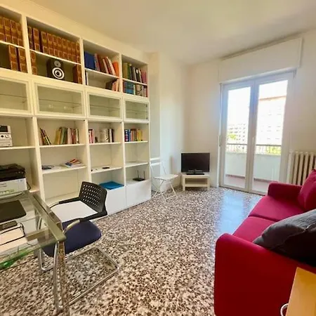 Tolstoj מילאנו