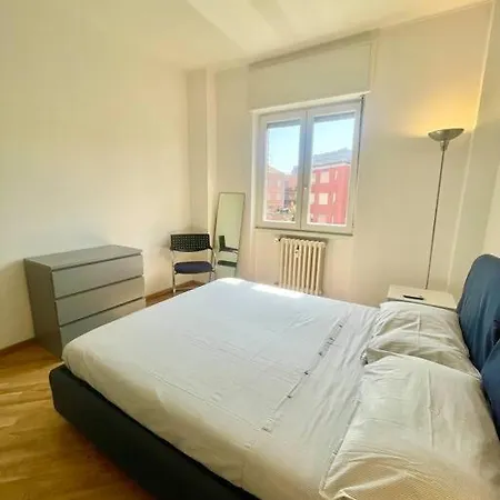 Tolstoj מילאנו