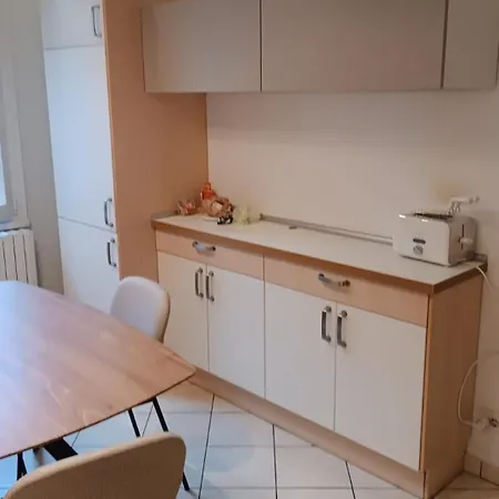 Apartamento Loreto - Vicino Metro M1 Ed M2 *