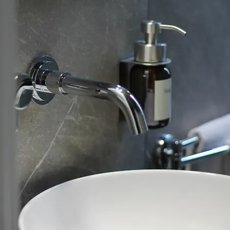 Casa D'artista - Art Experience - Metro M1- Ac- Wifi Апартаменты *