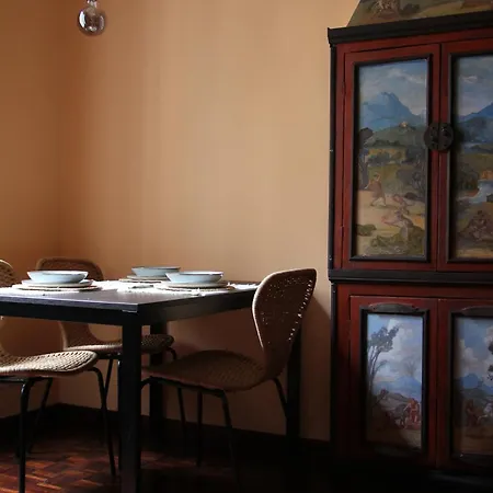 Апартаменты Casa D'artista - Art Experience - Metro M1- Ac- Wifi *