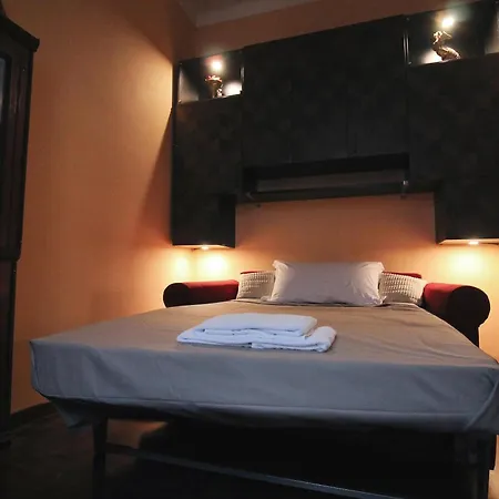 Апартаменты Casa D'artista - Art Experience - Metro M1- Ac- Wifi *