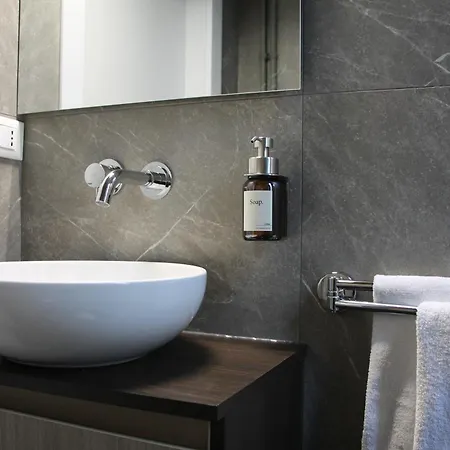 Casa D'artista - Art Experience - Metro M1- Ac- Wifi Mailand