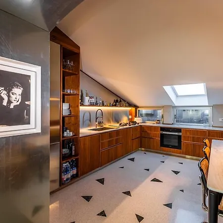 Moscova Elegance And Modern Design With Rooftop Milan
