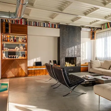 Moscova Elegance And Modern Design With Rooftop *