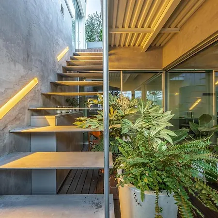 Moscova Elegance And Modern Design With Rooftop * Милан